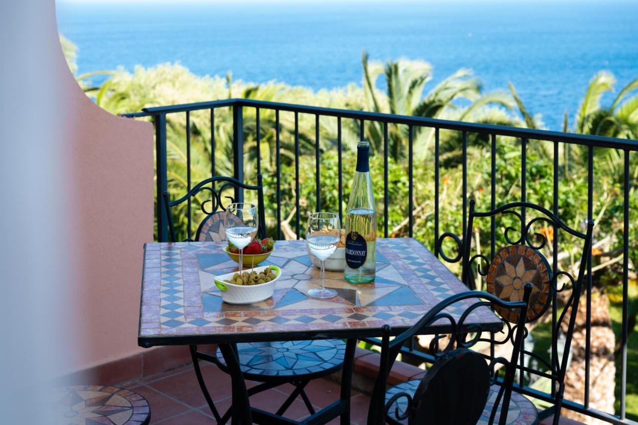 Casa Belvedere SantʼAlessio Siculo Exterior foto