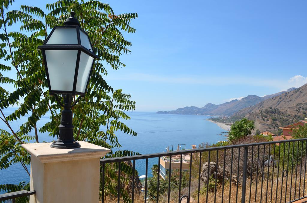 Casa Belvedere SantʼAlessio Siculo Cameră foto