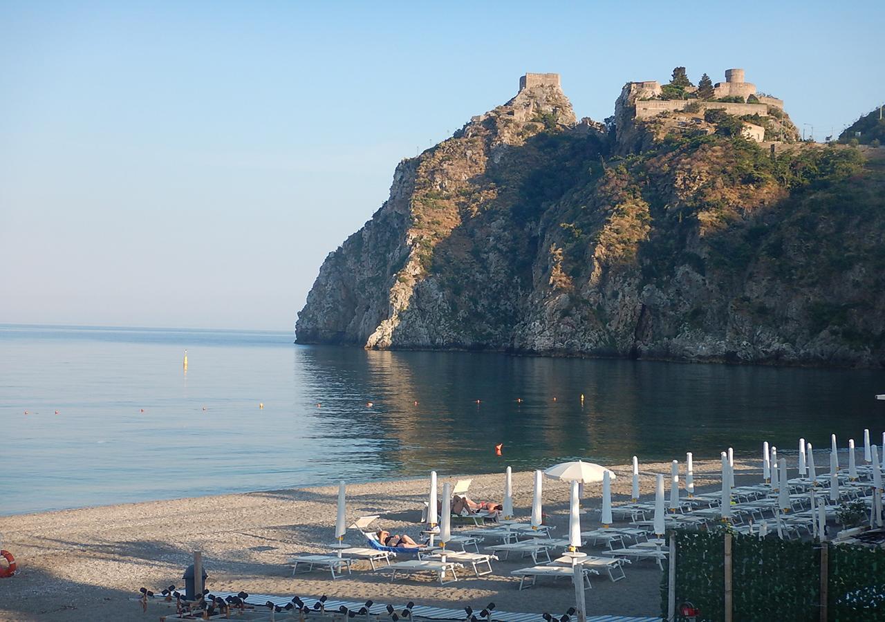Casa Belvedere SantʼAlessio Siculo Exterior foto